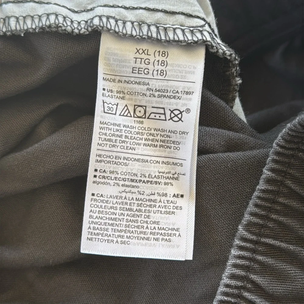 Old Navy boy’s dark gray taper built-in flex cotton chino pants size XXL